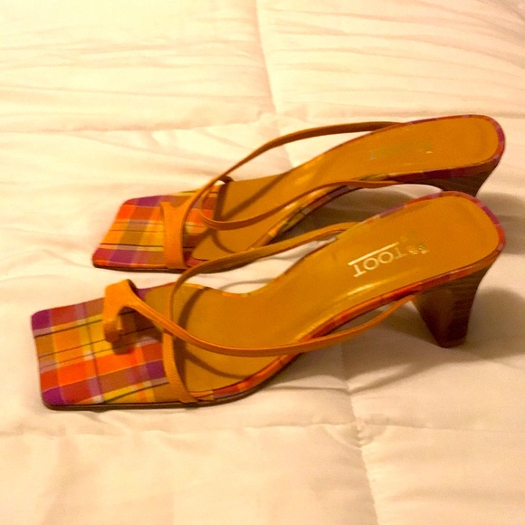 Toot Sandals, Size EU/ 38 1/2, US/ 8M. Multi Color Leather straps very unique. - Picture 6 of 7